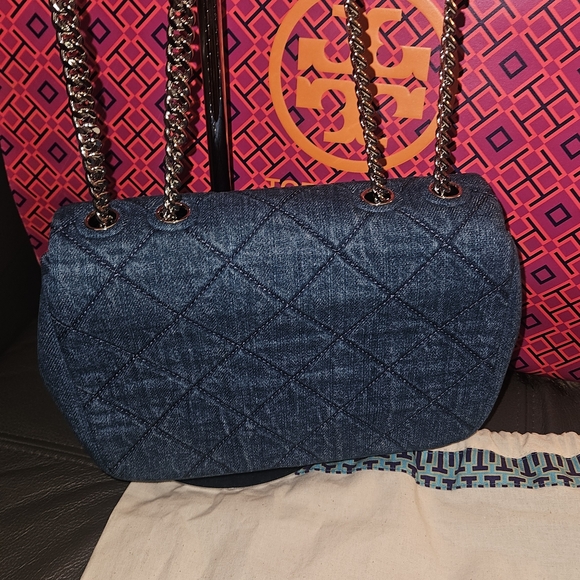 🛑SOLD SOLD SOLD🛑 New Tory Burch WILLA DENIM SMALL SHOULDER BAG DENIM - Picture 4 of 10